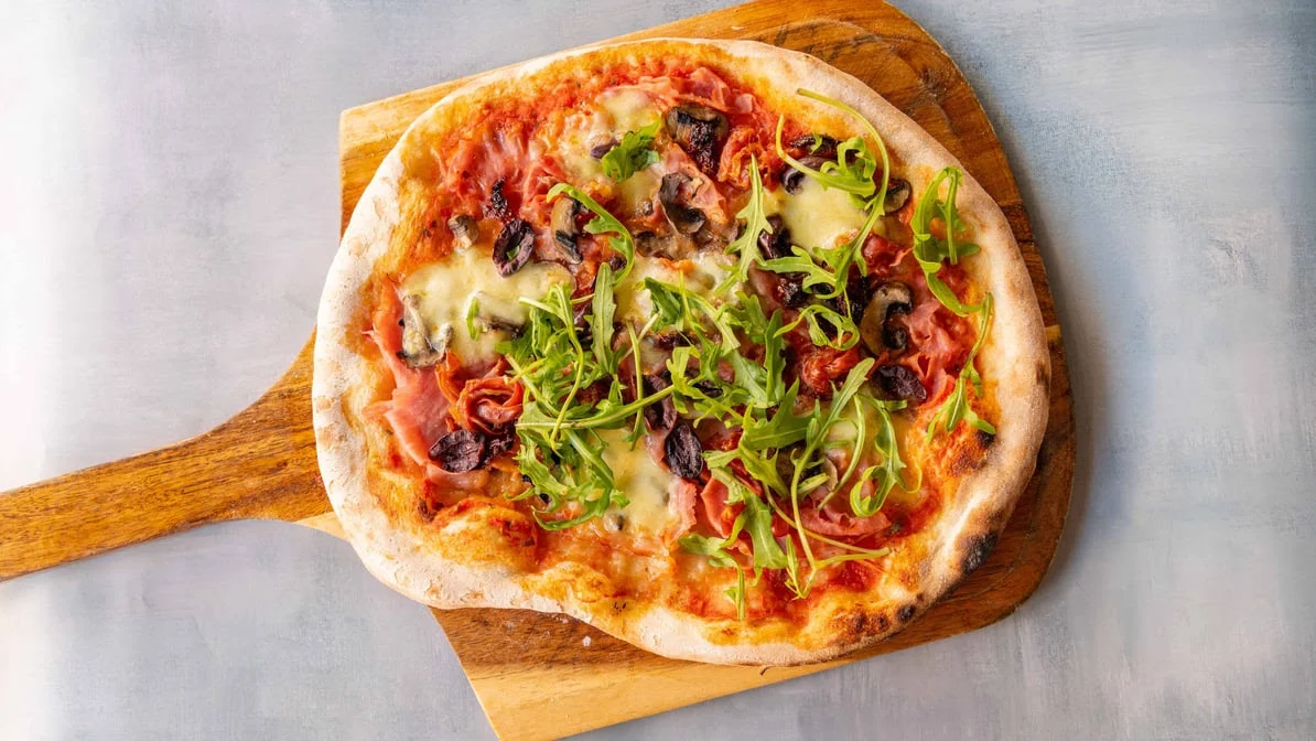 Highlights, Uno Pizza Bar