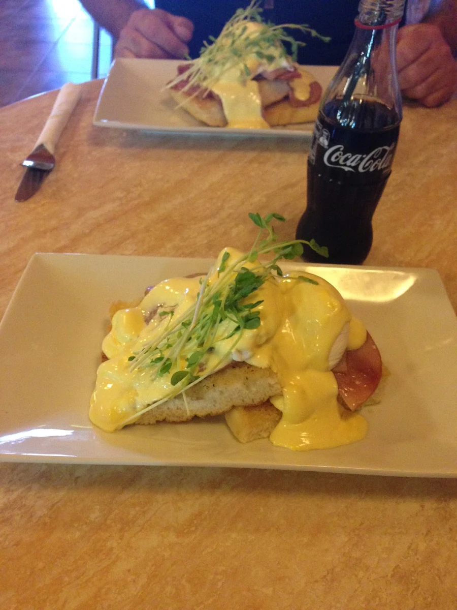 Eggs Benedict