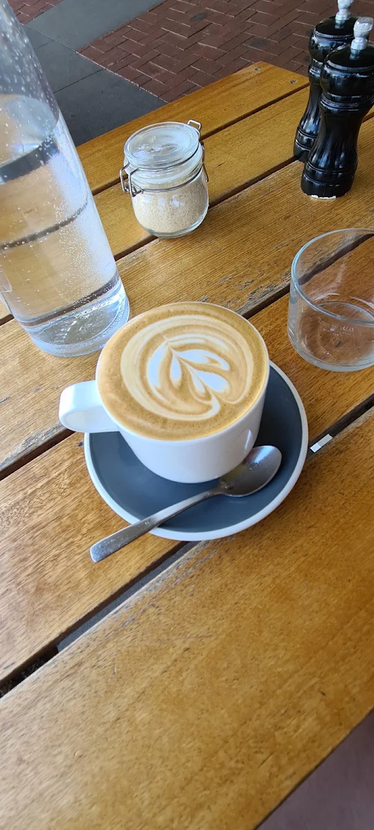 Highlights, Main Street Cafe