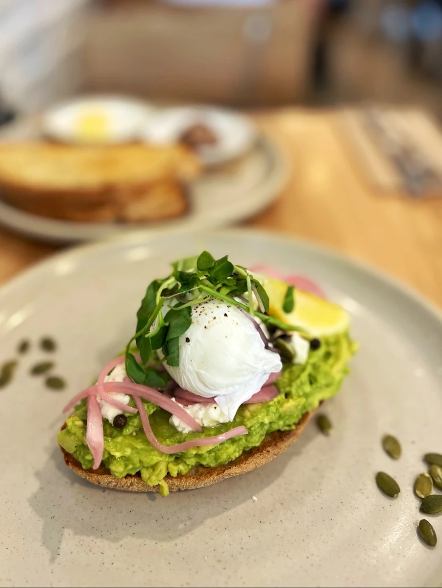 Highlights, Main Street Cafe