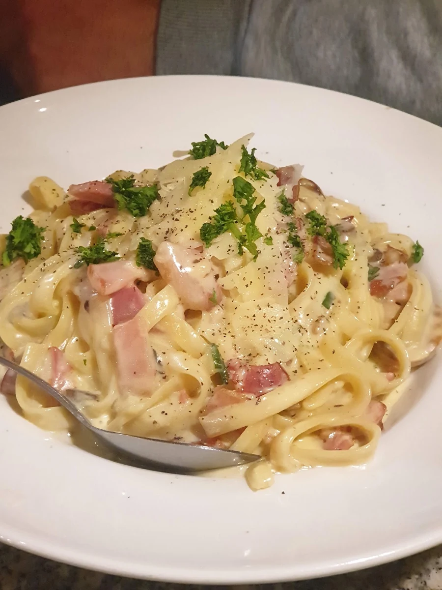 Fettuccine Carbonara