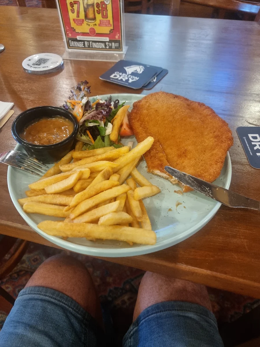 Highlights, The Rat & Parrot Bar