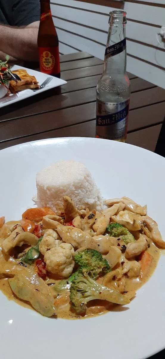 Magic, Philippine Magic Cafe Walpole