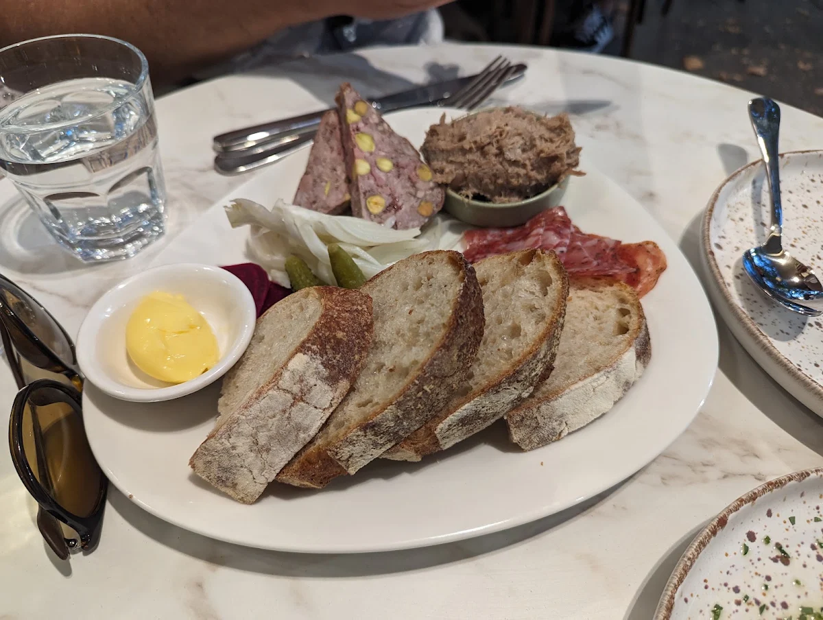 Highlights, Joie Cafe Bistro