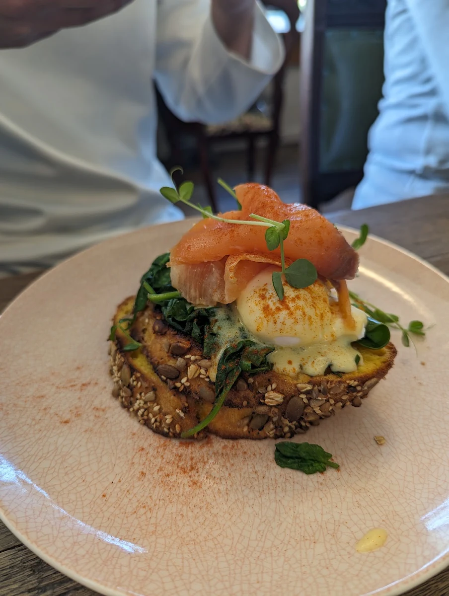 Eggs Royale, Czegs' Richmond