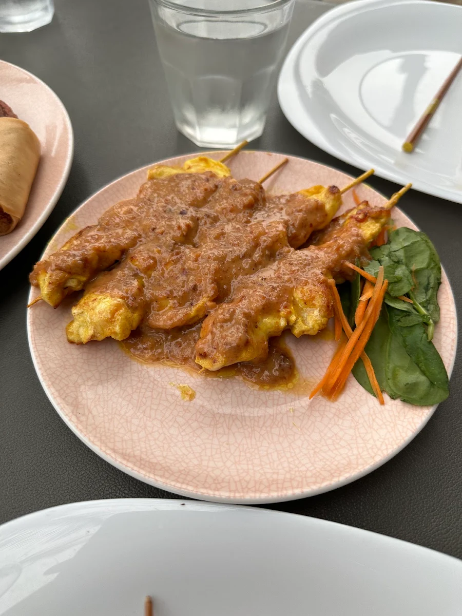 Highlights, Annola Thai Restaurant