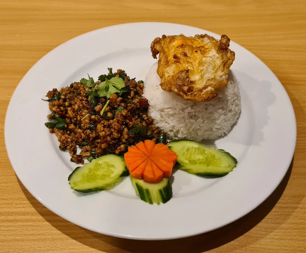 Chilli Basil with Rice, Green basil