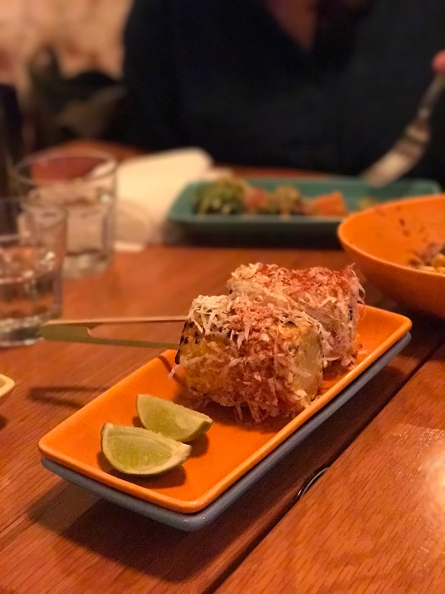 Super, Fonda Mexican