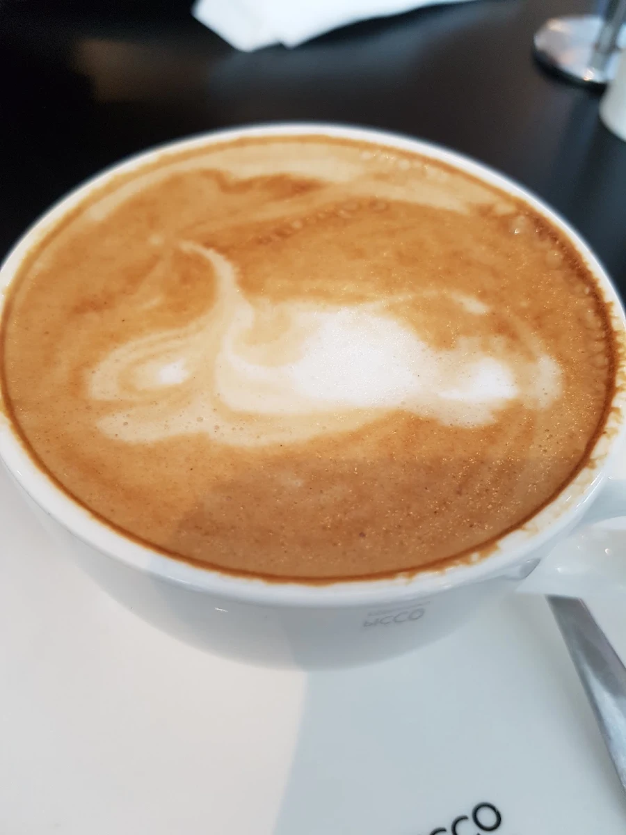 Flat White, Oak and Iron Tavern