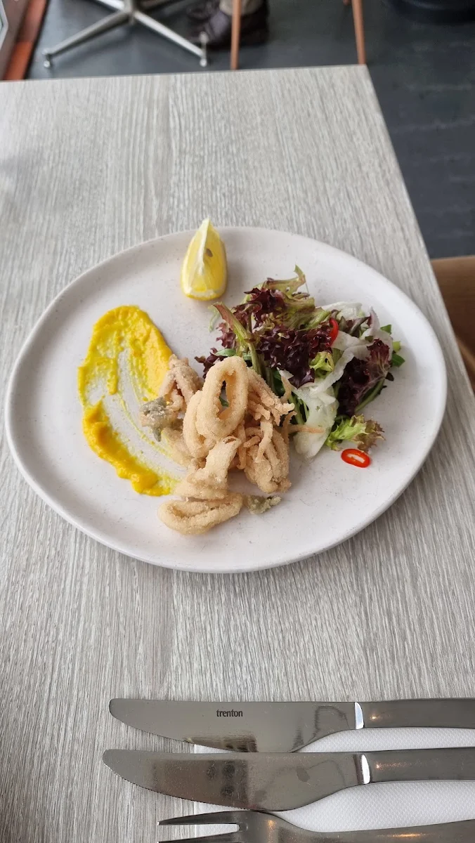 Calamari, Restaurant 2317