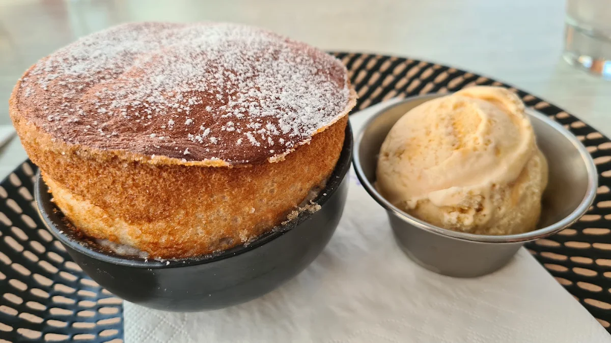 Soufle, Restaurant 2317