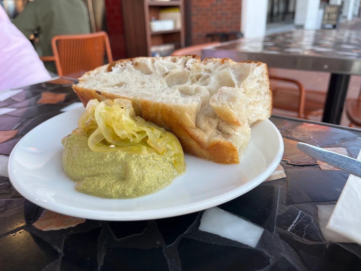 Bread, Casa Perth