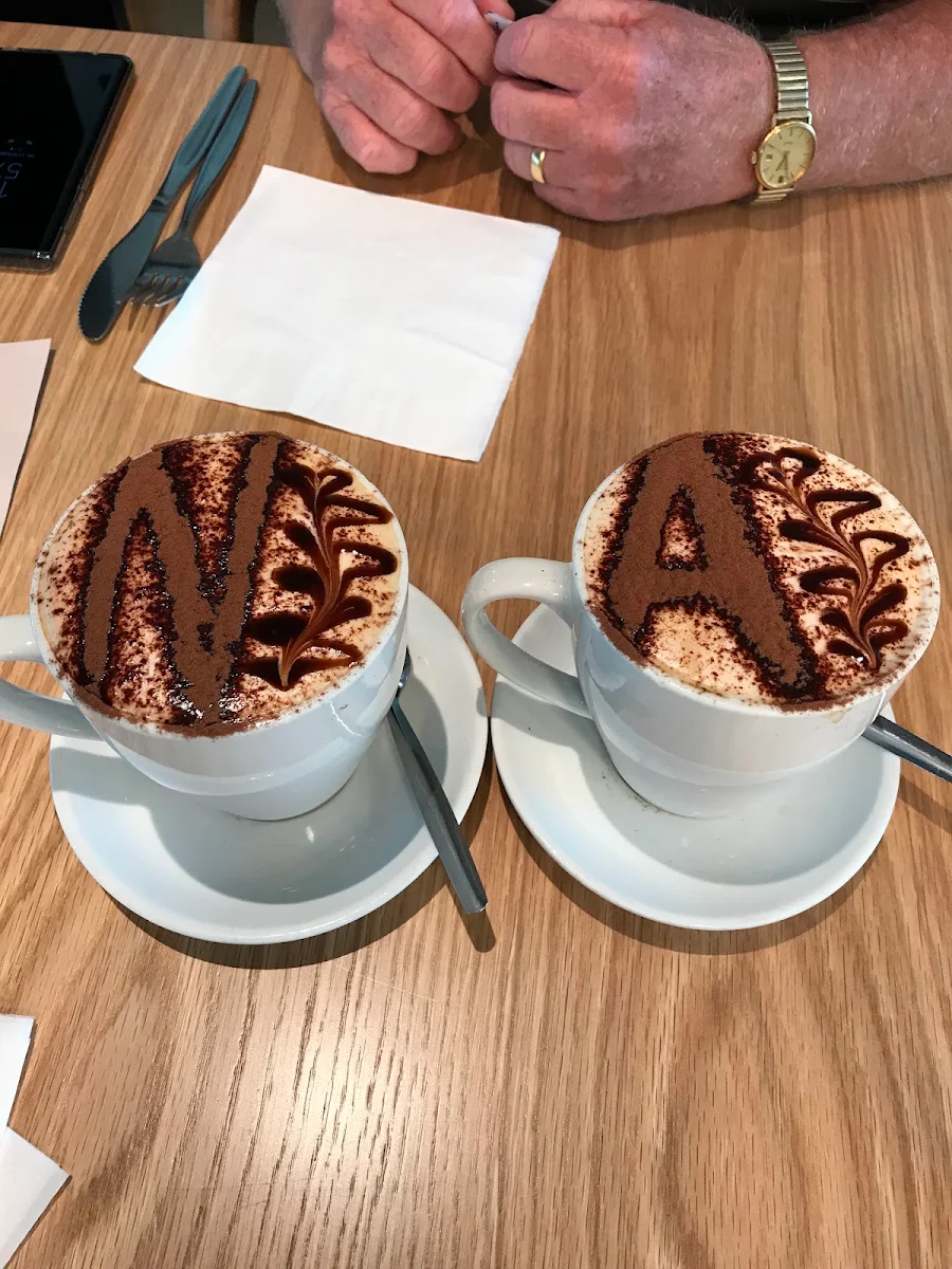 Great Coffee, Gizmos Cafe