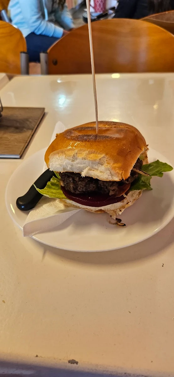 Hamburger, Fanny Mae's Cafe