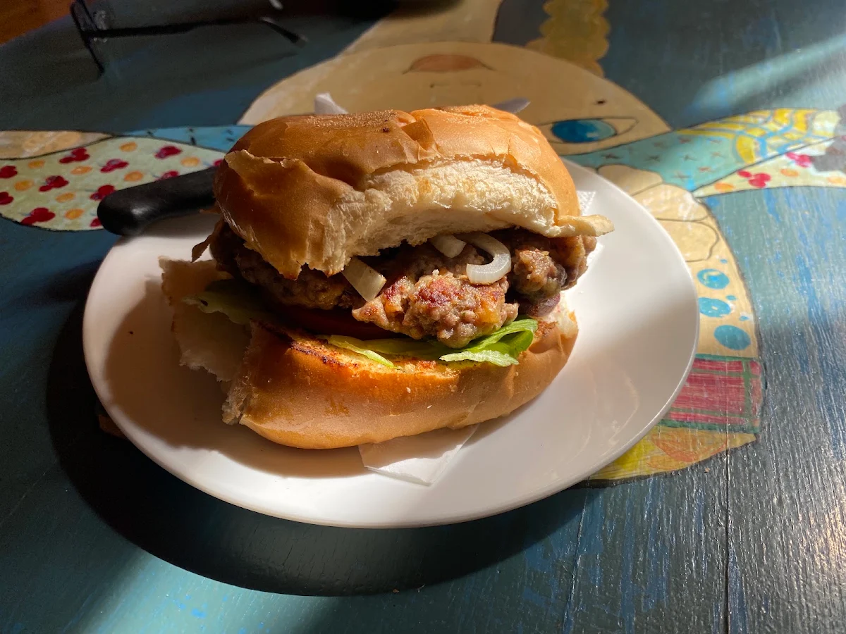 Highlights, Fanny Mae's Cafe