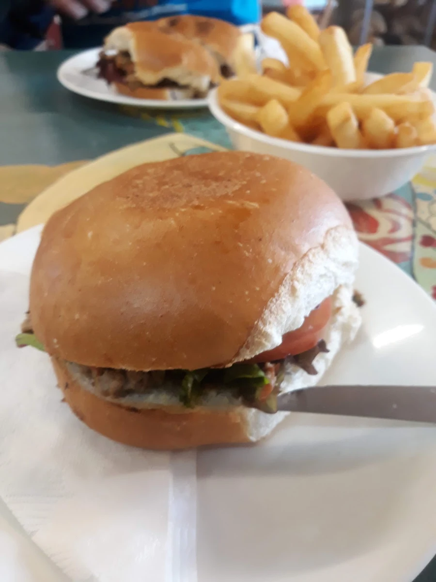 Highlights, Fanny Mae's Cafe