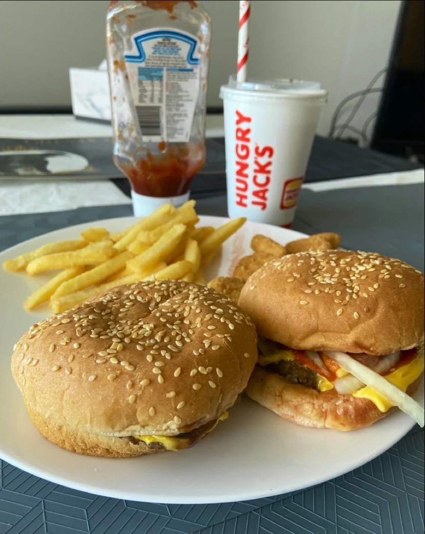 Chicken Royale, Hungry Jack's Burgers Taringa