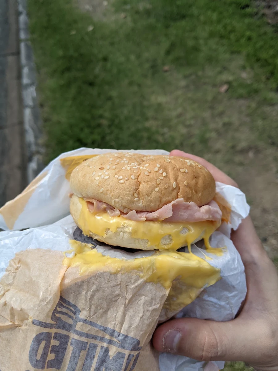 Yumbo, Hungry Jack's Burgers Taringa