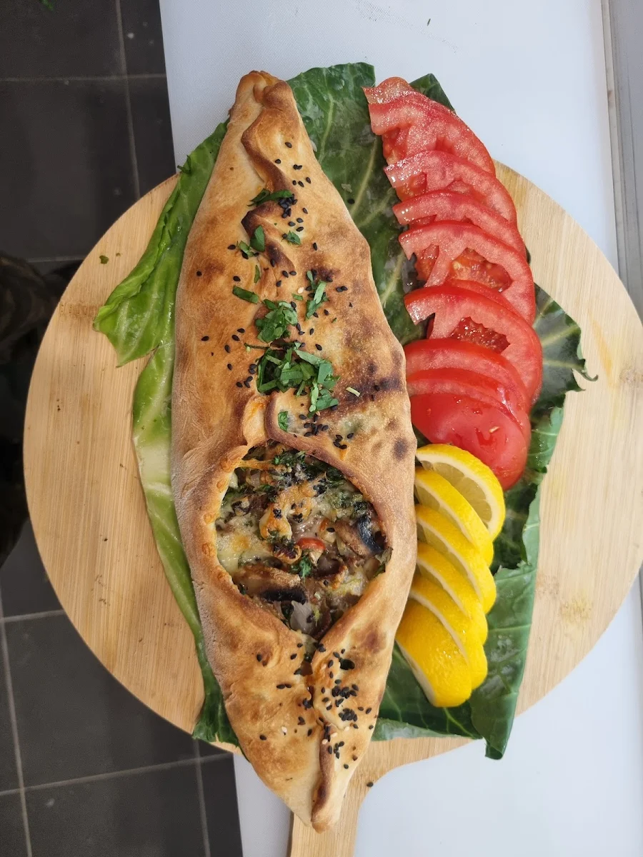 Vegetarian Pide