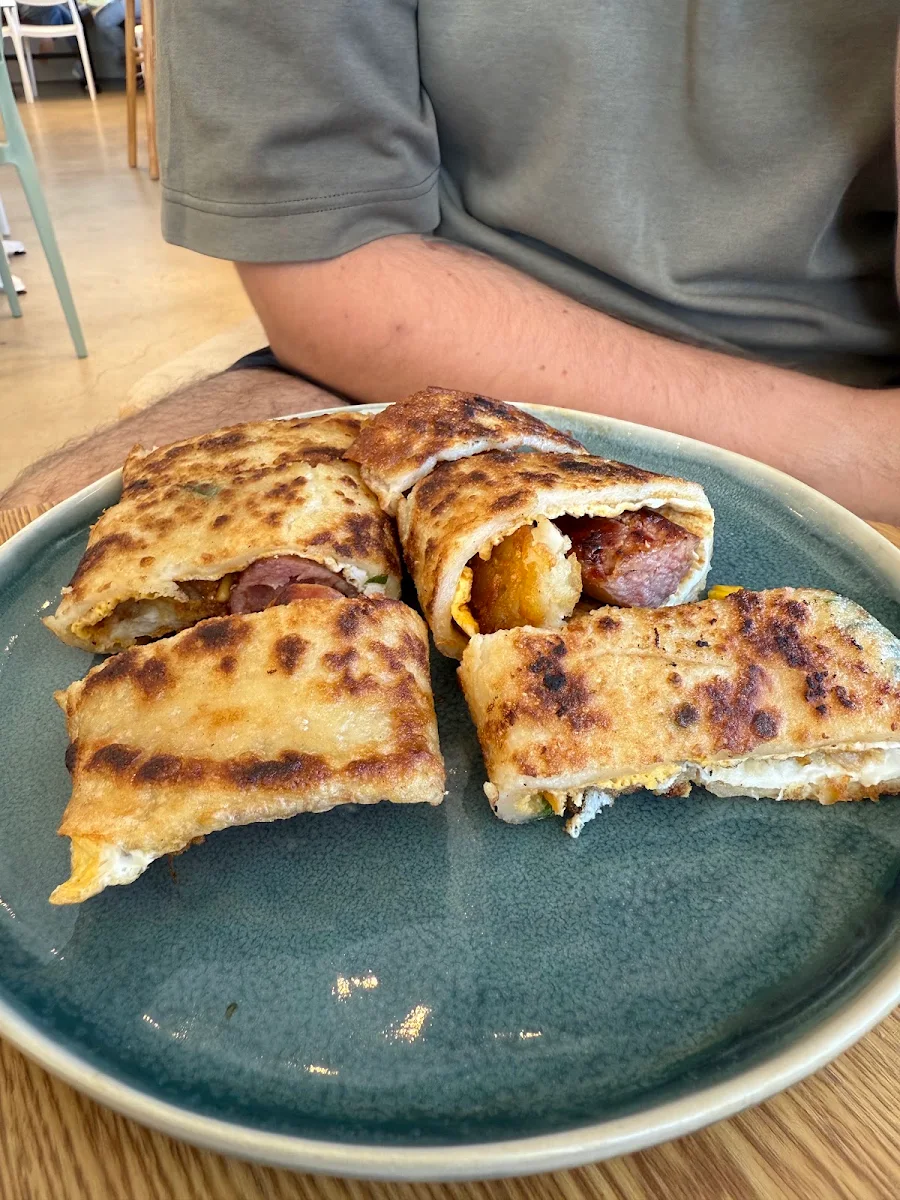 Taiwanese Sausage and Hash Brown