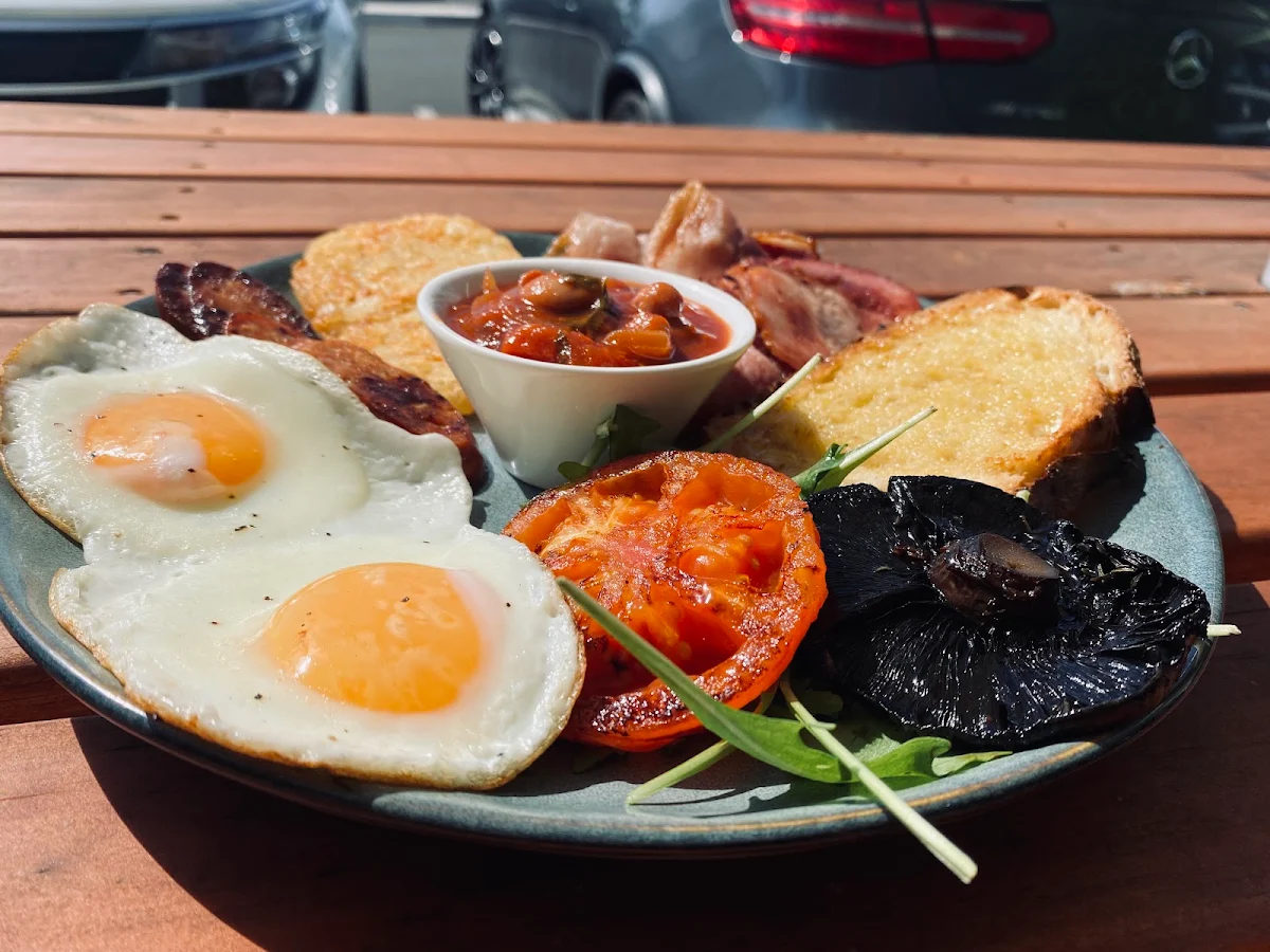 Highlights, Harvest Cafe
