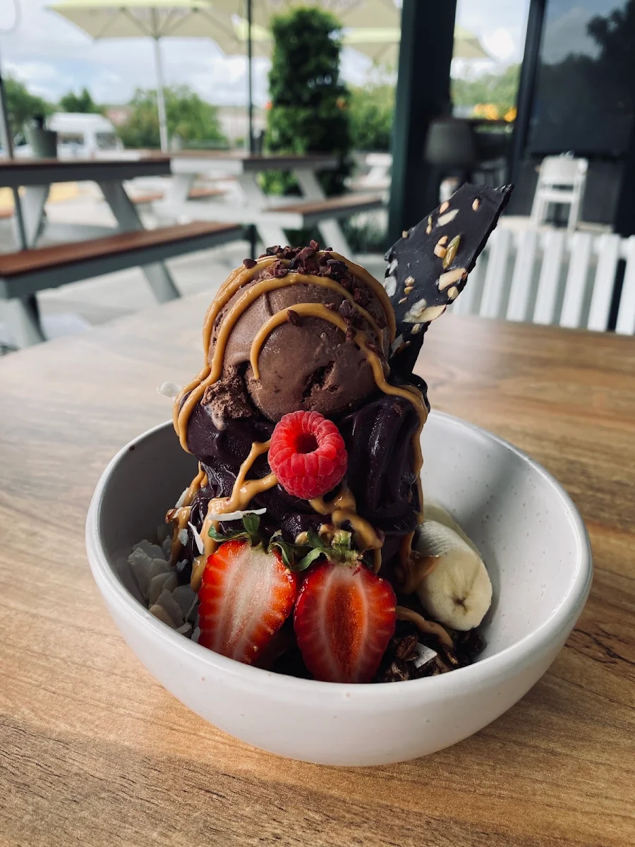 Highlights, Harvest Cafe