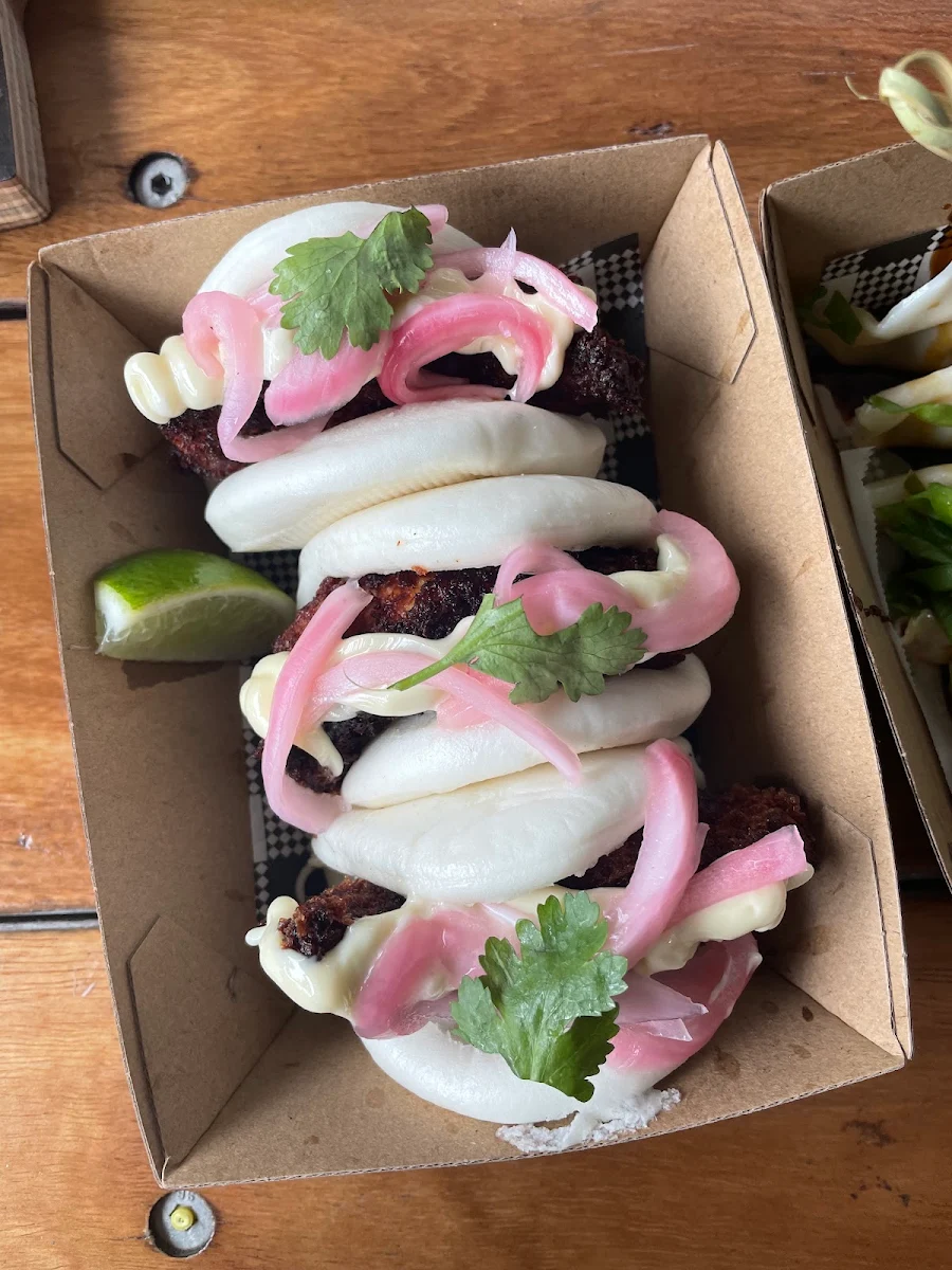 Crispy Chicken Bao Bun x3