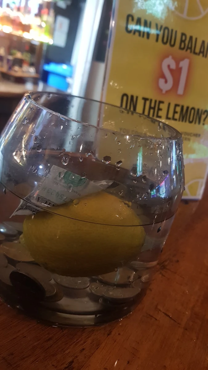 Lemons, Parkwood Tavern