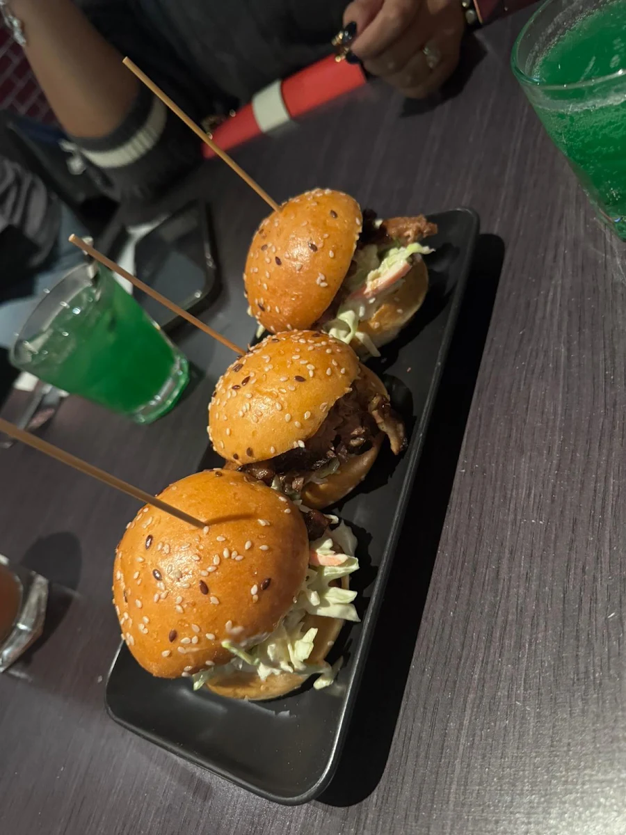 Highlights, The Sporting Globe Bar & Grill Watergardens