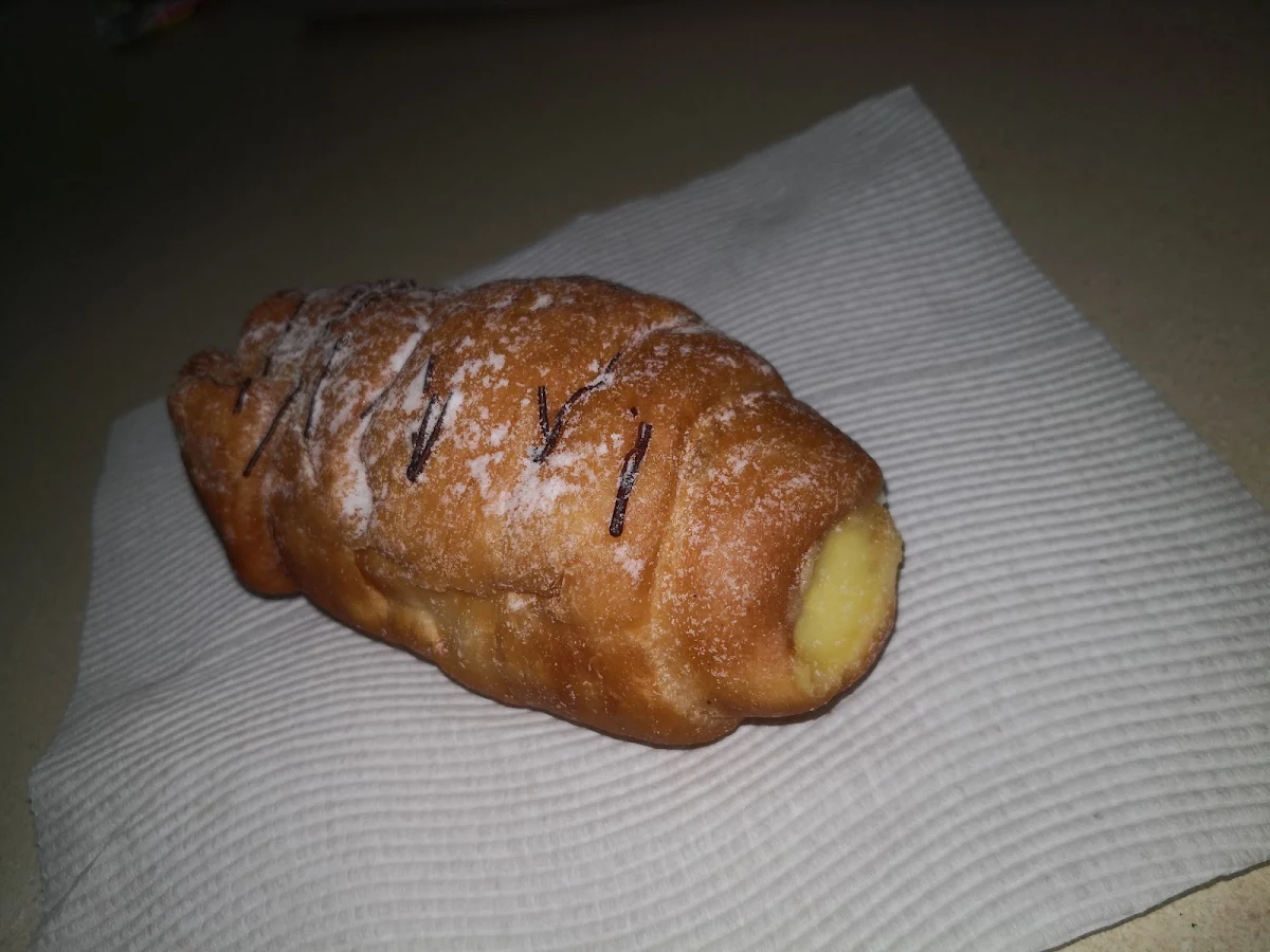 Custard Scroll, Arndale Bakery