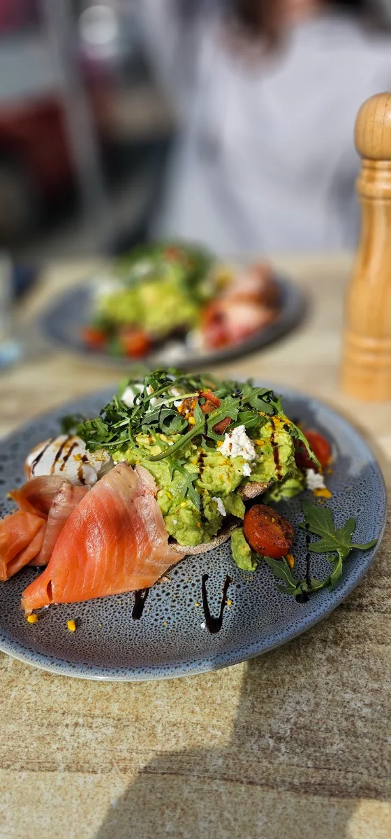Highlights, Madibaa Cafe