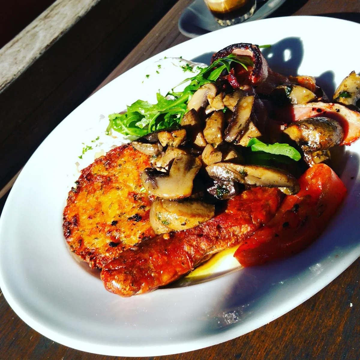 Highlights, Dragonfly Cafe