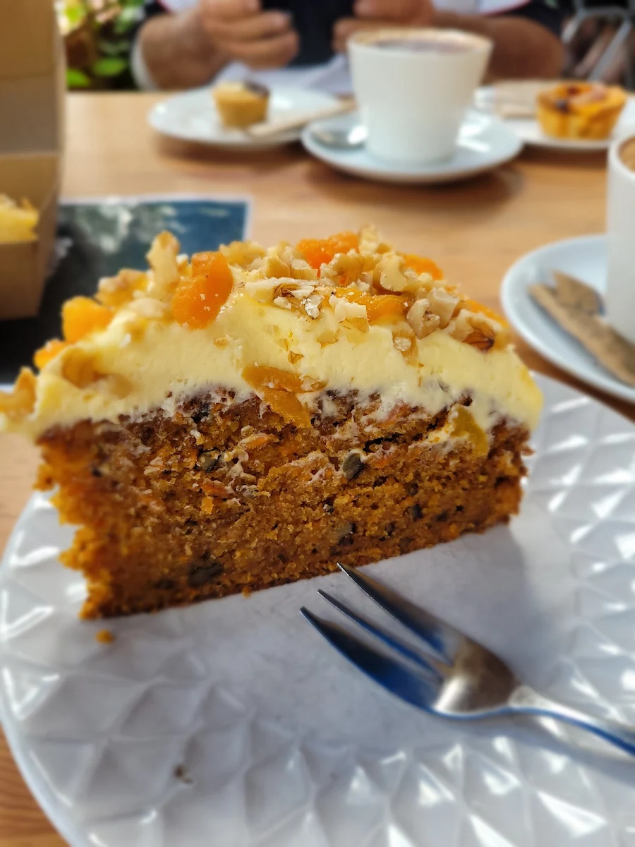 Highlights, Dragonfly Cafe