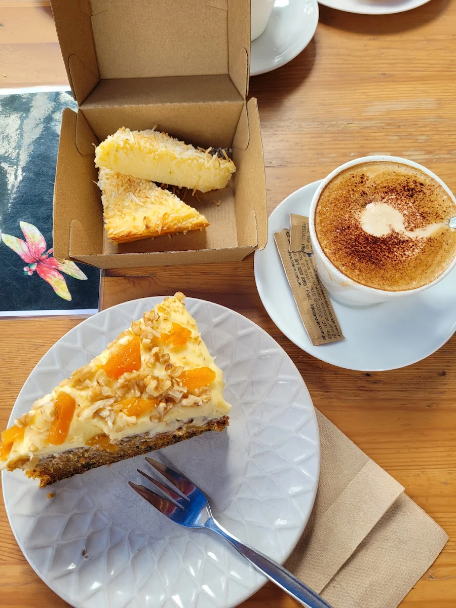 Highlights, Dragonfly Cafe