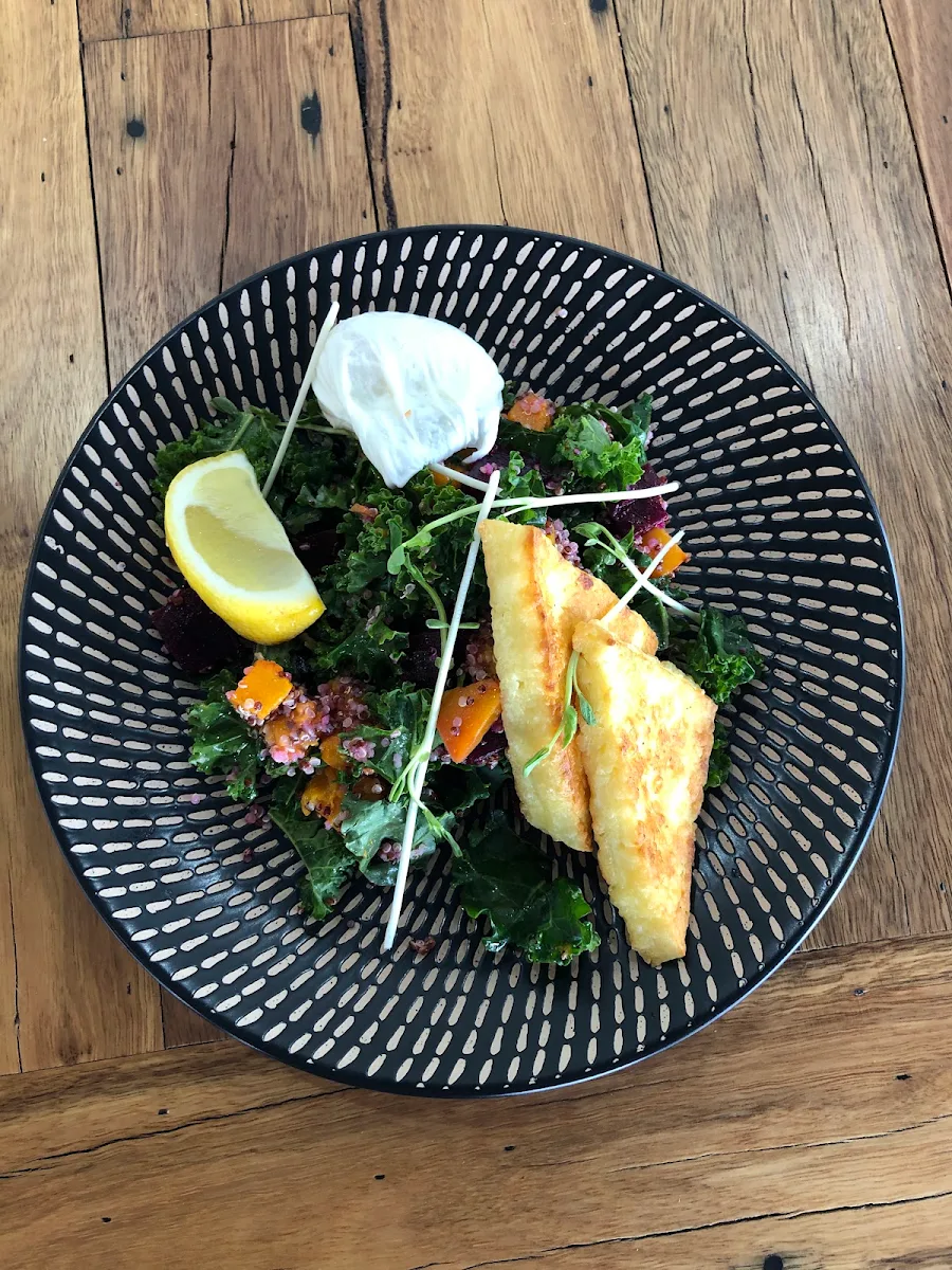 Highlights, Phoenician Cafe