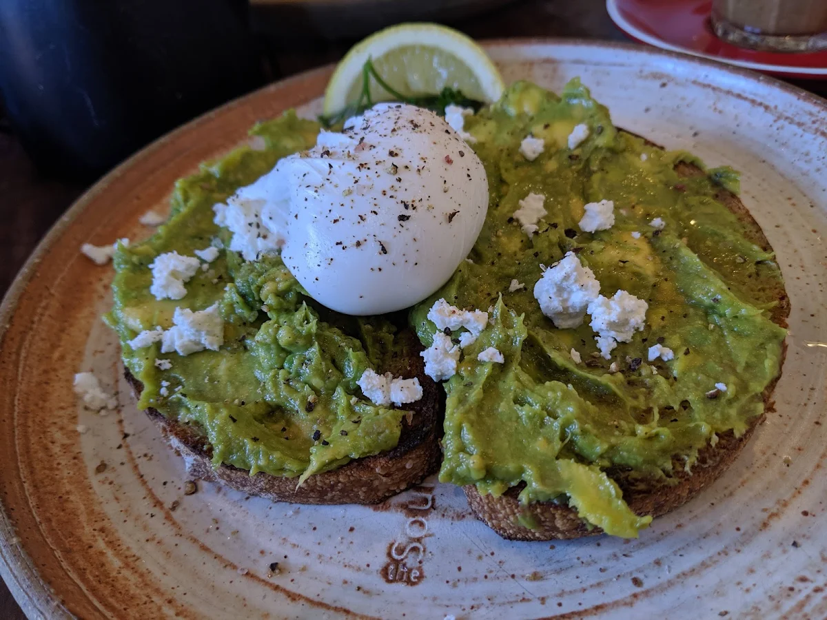 Smashed Avocado with Fetta