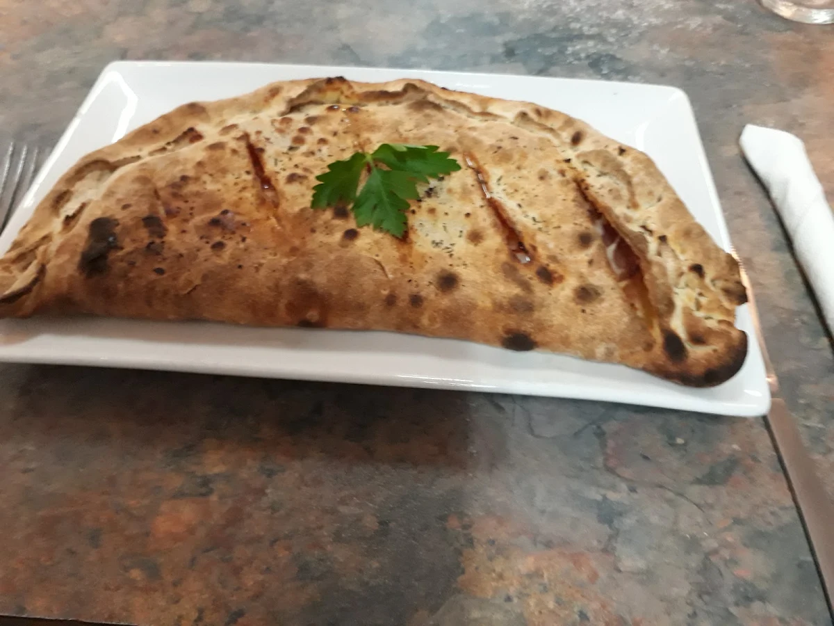 Calzone, Duci's Italian Restaurant