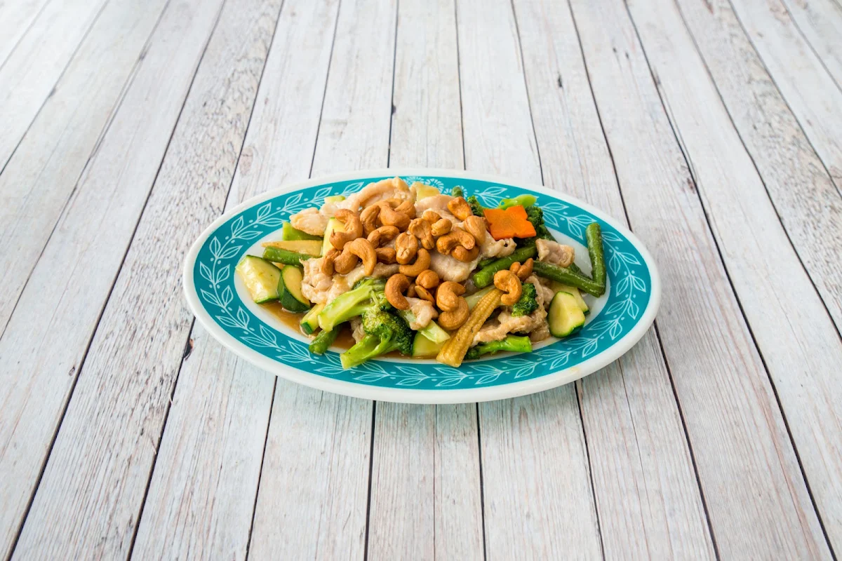 Chichen with Cashew Nut