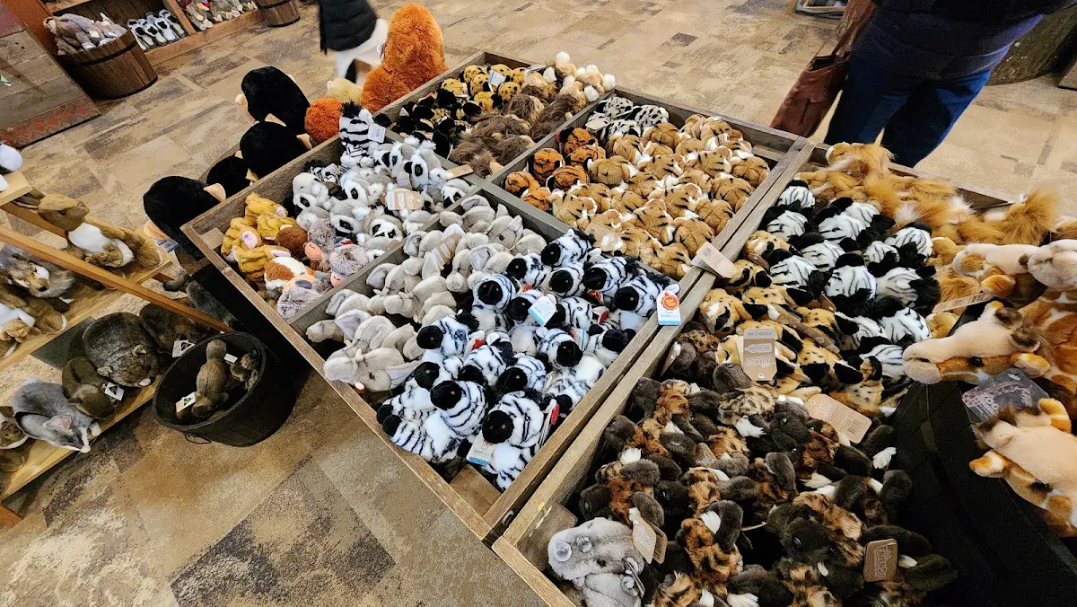 Highlights, Werribee Zoo Souvenir Shop and Restaurant