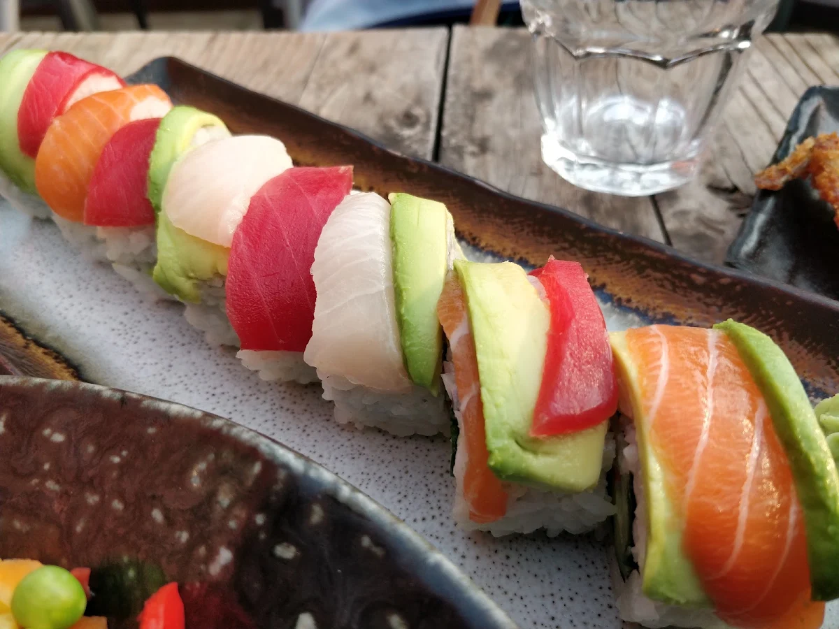 Rainbow Roll, Koi Ramen Sushi Don