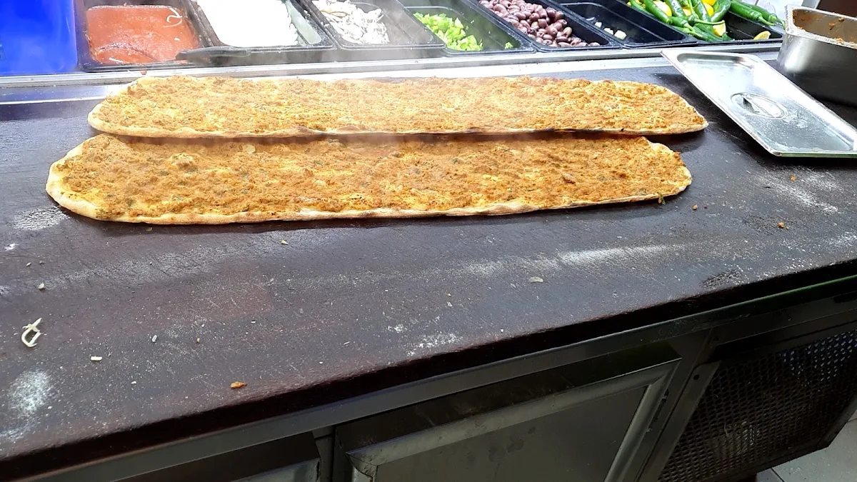 Lahmacun, Auburn Kebab House