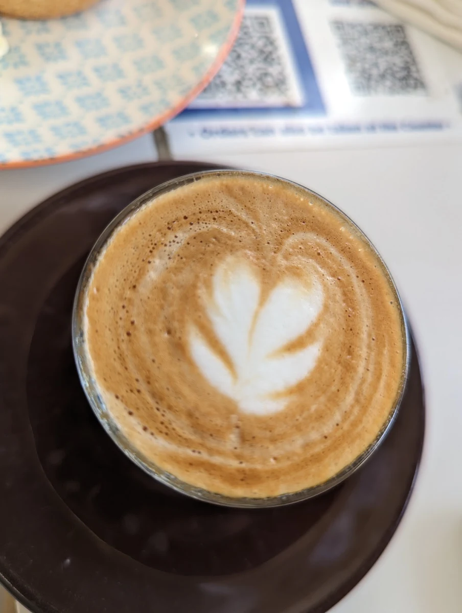 Flat White, Melody’s licensed cafe