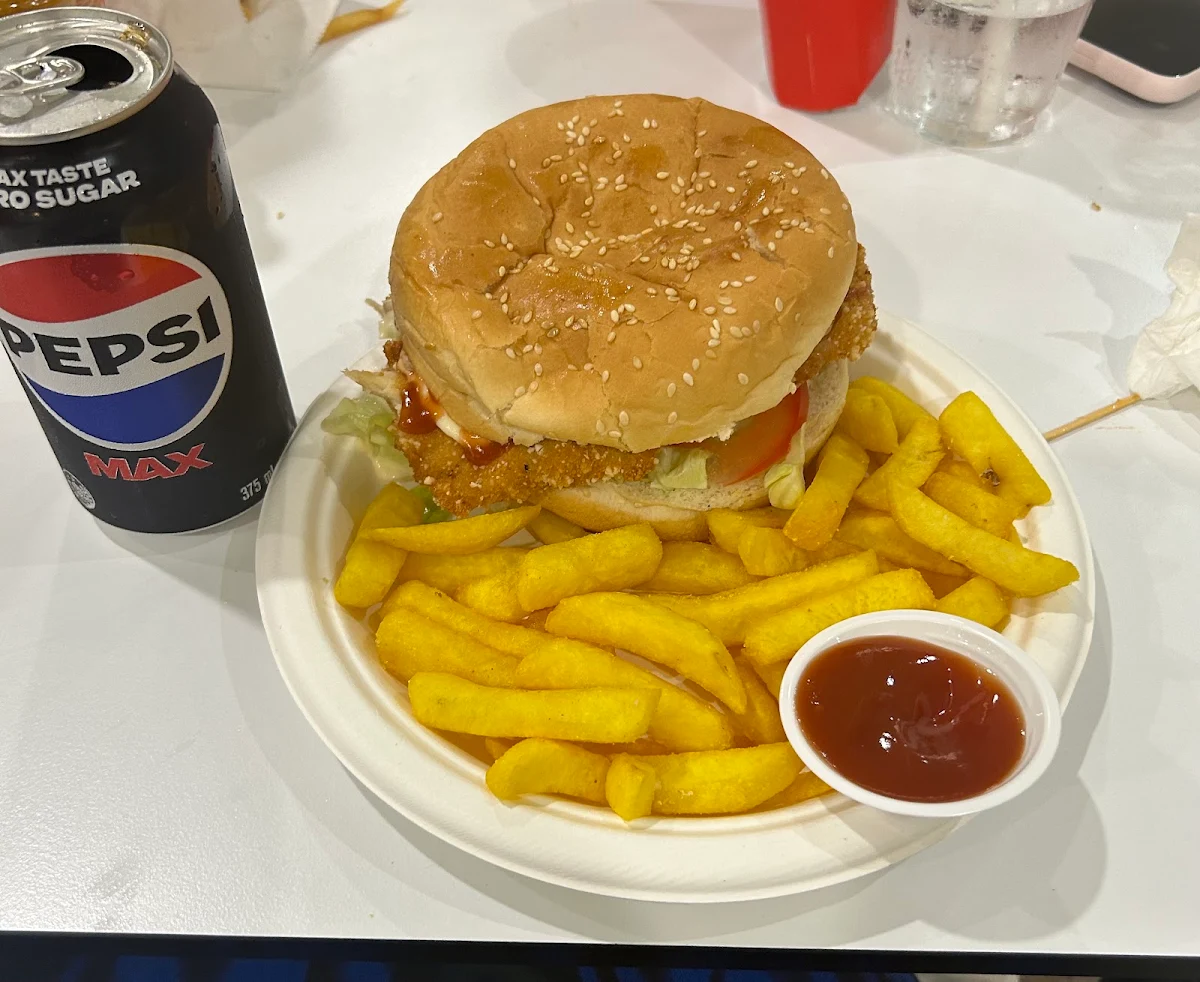 Highlights, Amigos Cafe