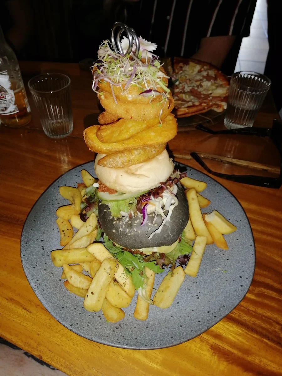 Taipei 101 Burger