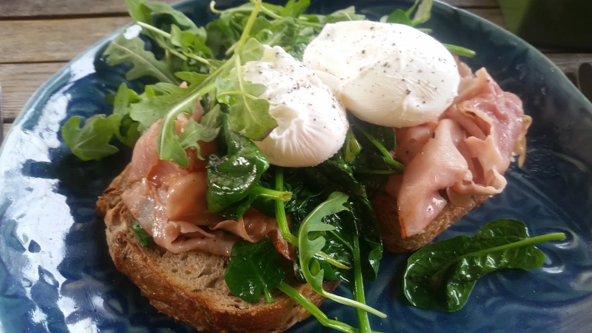 Bacon and Poached Eggs, Coffee Lounge Lugarno