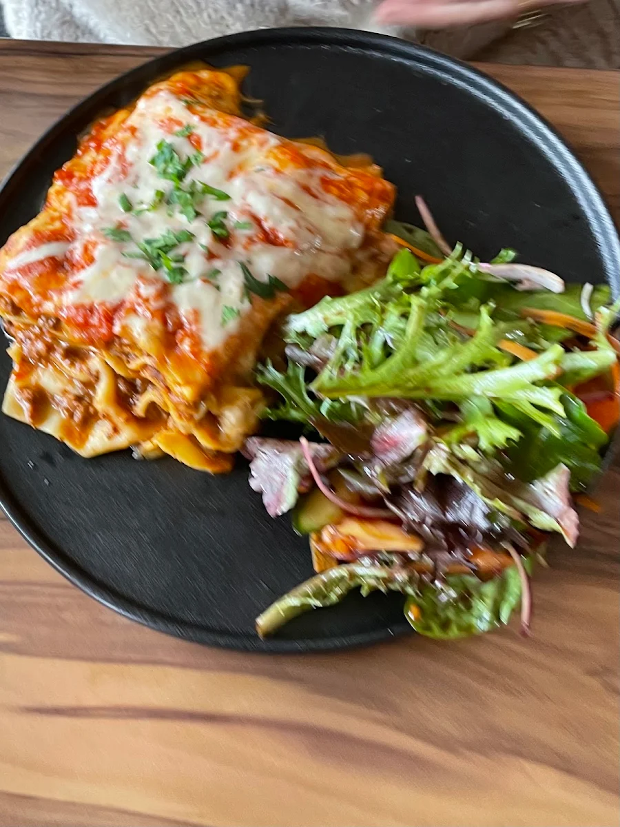 Lasagna, Applebys Mediterraneo Bar & Grill