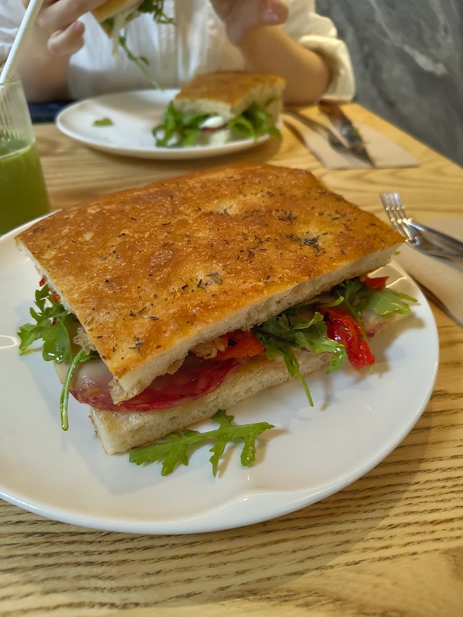 Highlights, Envoy Cafe