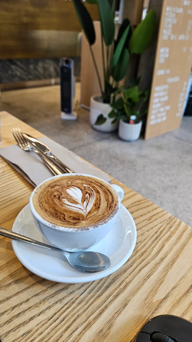 Highlights, Envoy Cafe