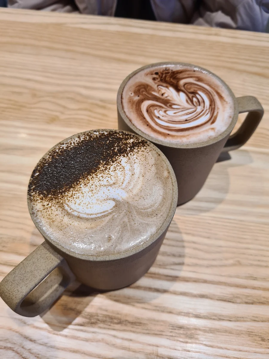 Highlights, Envoy Cafe