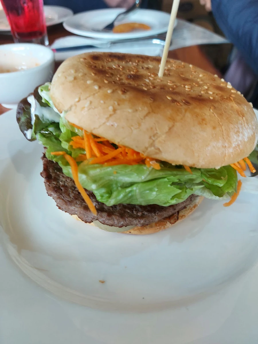 Beef Burger, Condingup Tavern